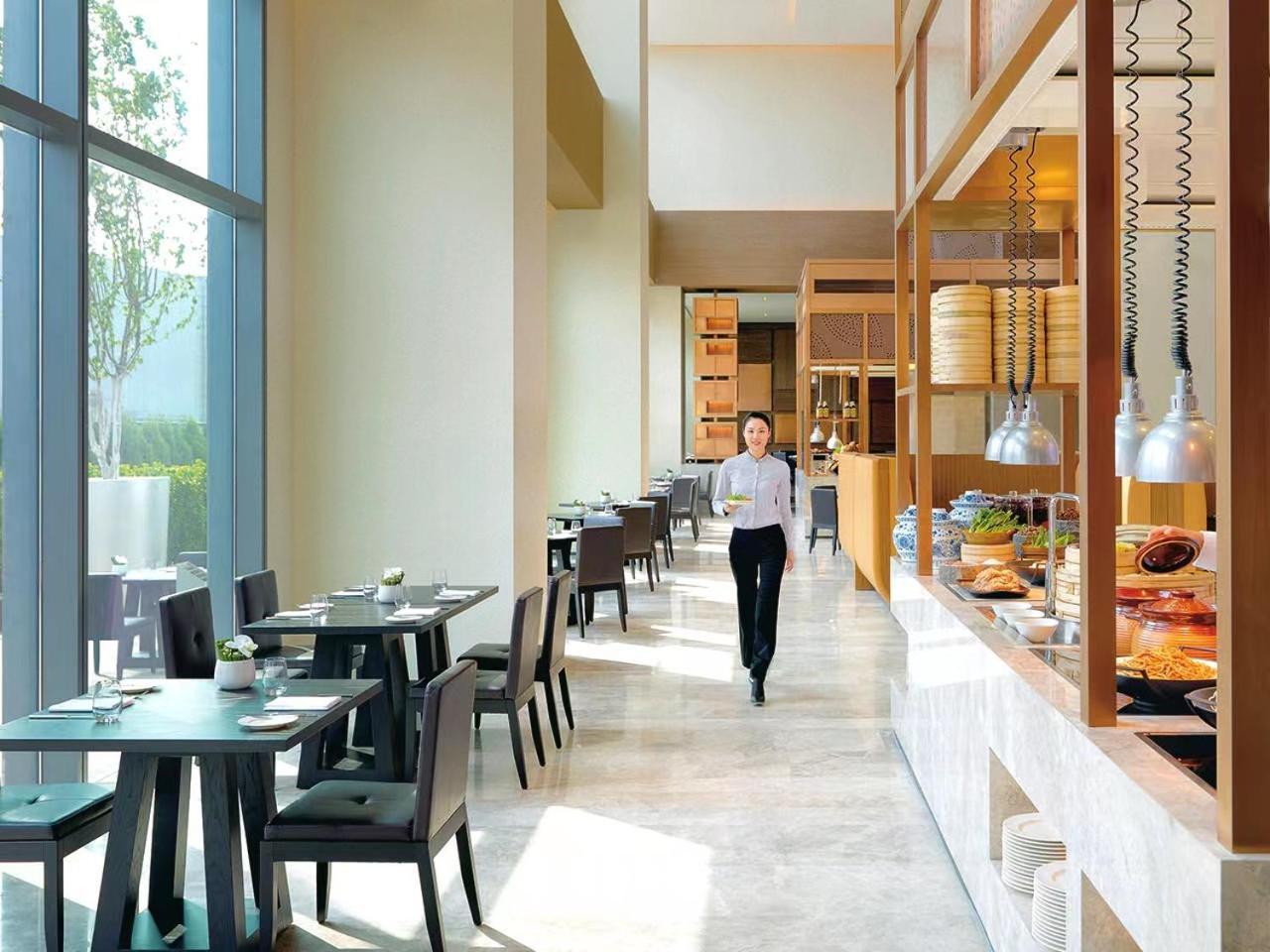 Hotel Hyatt Regency Tianjin East Exterior foto